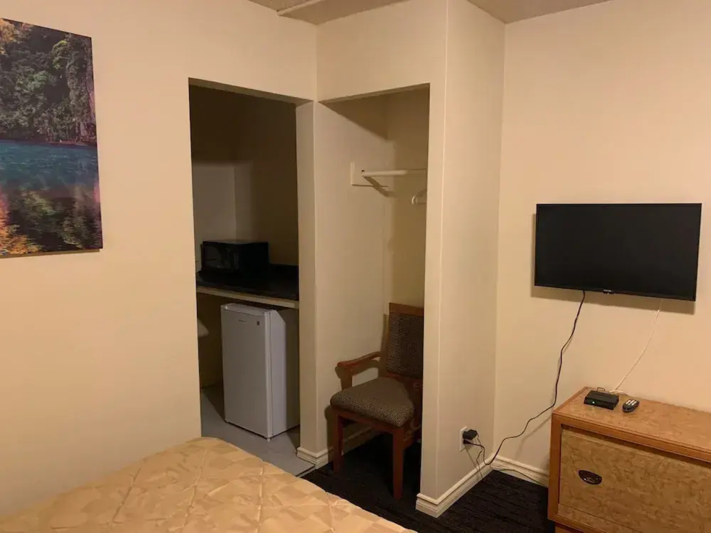 Traveller's Choice Motel