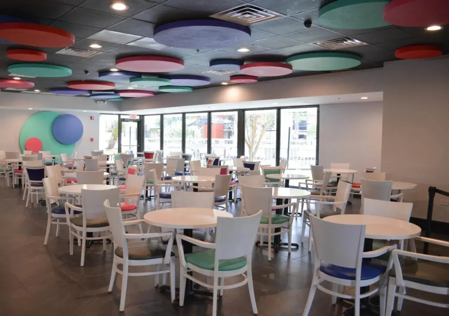 Grand Hotel Orlando at Universal Blvd - Shuttle to Theme Parks