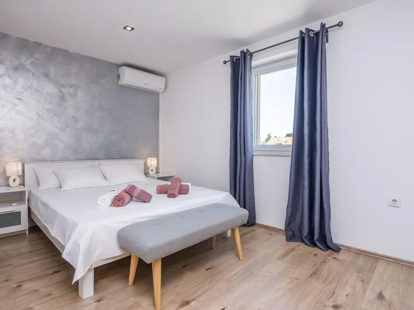 Villa Josipa-with Pool and Beautiful Garden