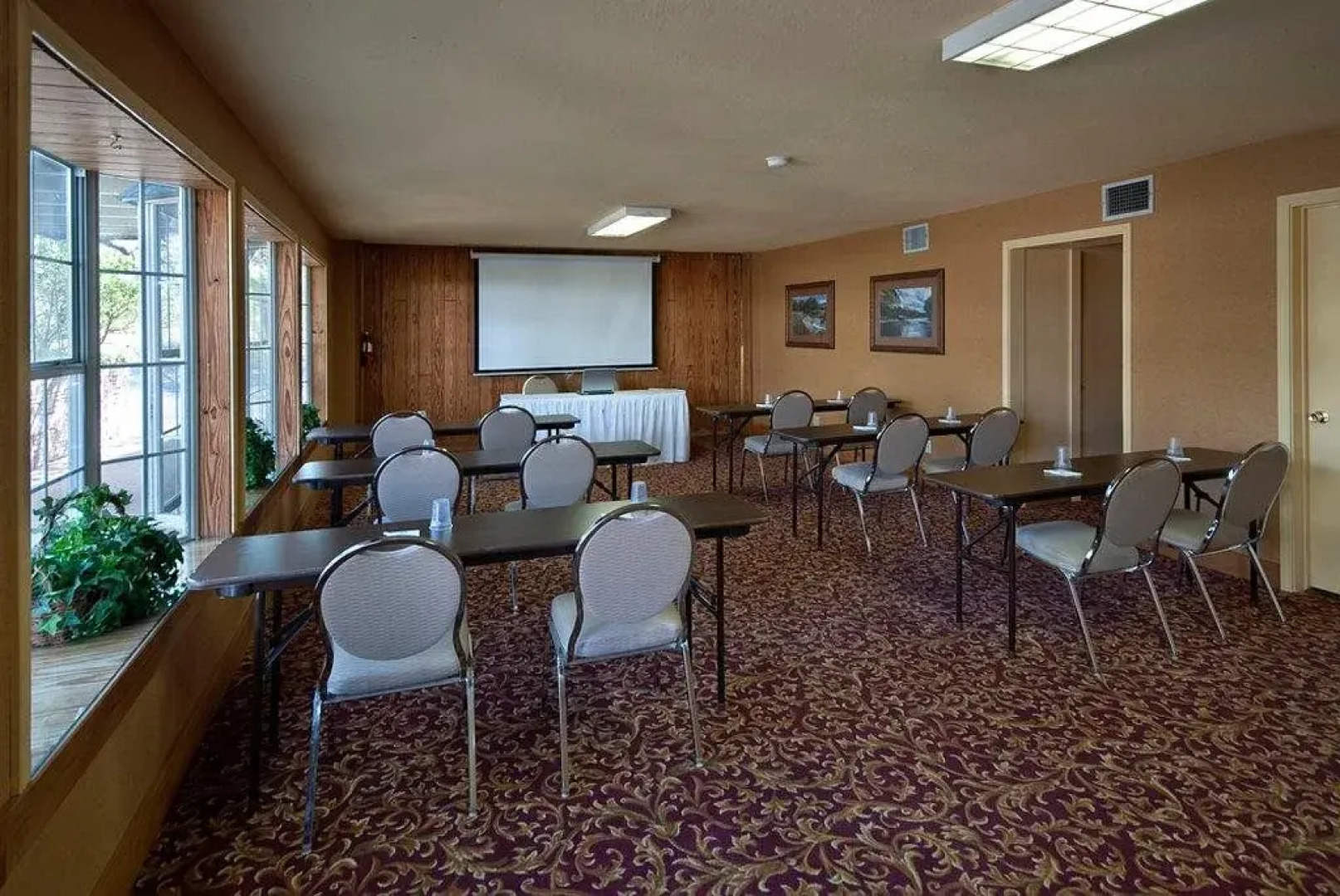 Best Western Sunday House Inn