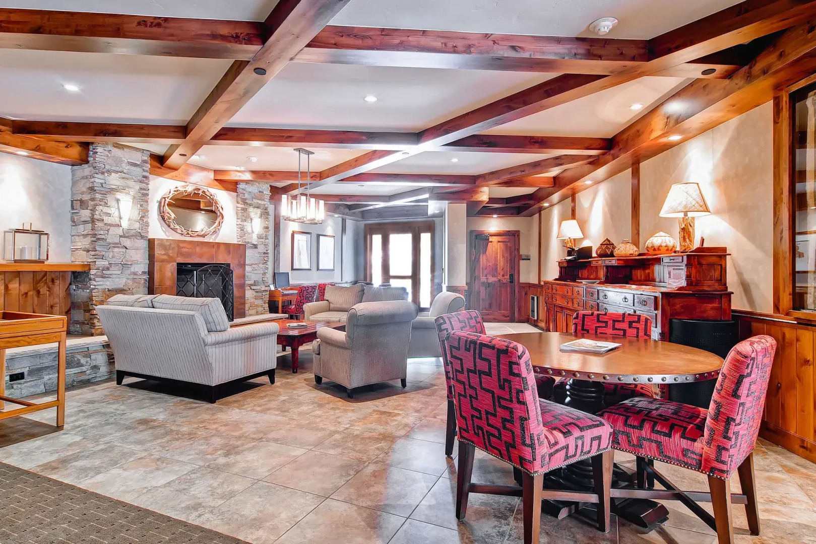 Kiva Lodge by East West Hospitality