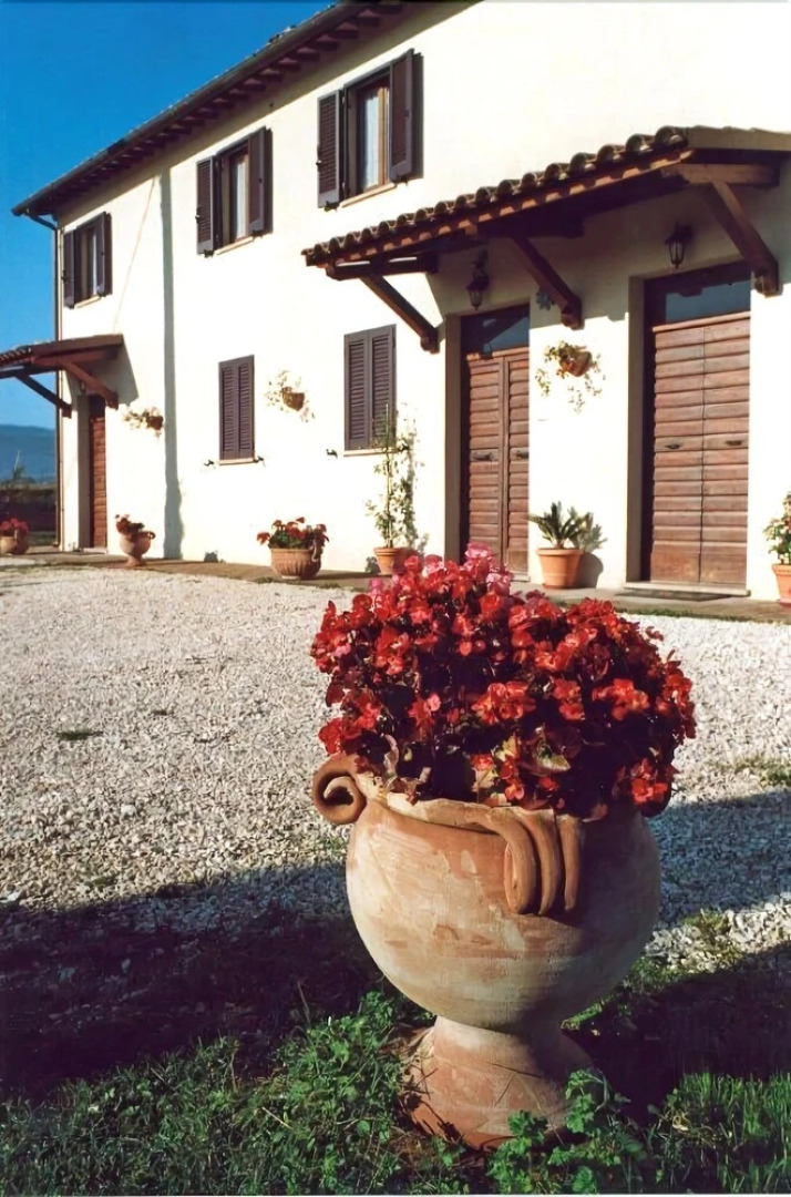 The Sunflower Apartment in a Farmhouse