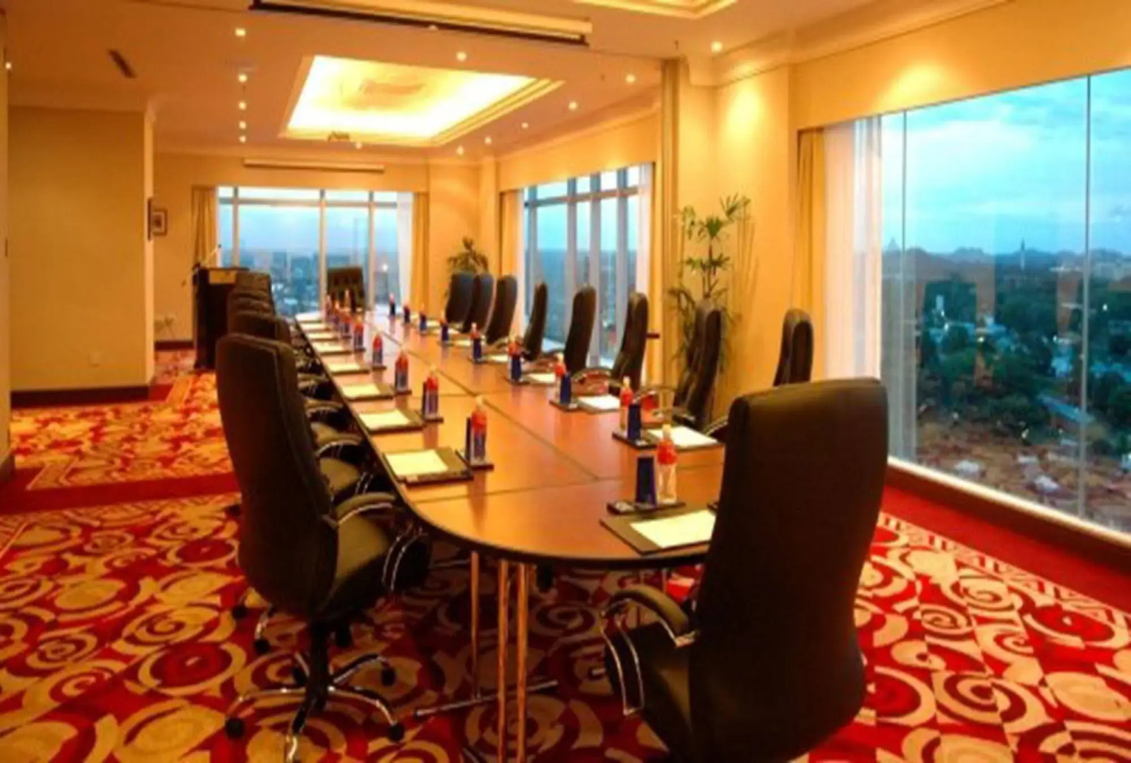 Puteri Wing, Riverside Majestic Hotel