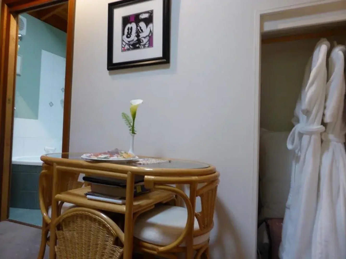 Aldgate Lodge Bed & Breakfast