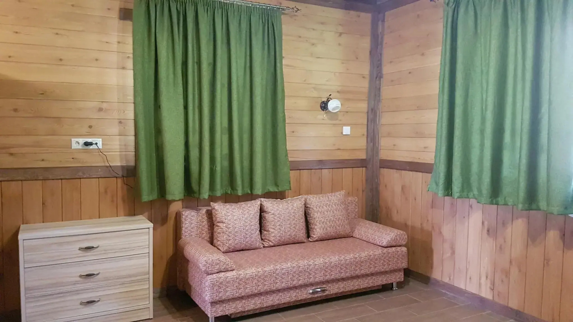 Коттедж Б3 на базе отдыха Новинки Парк