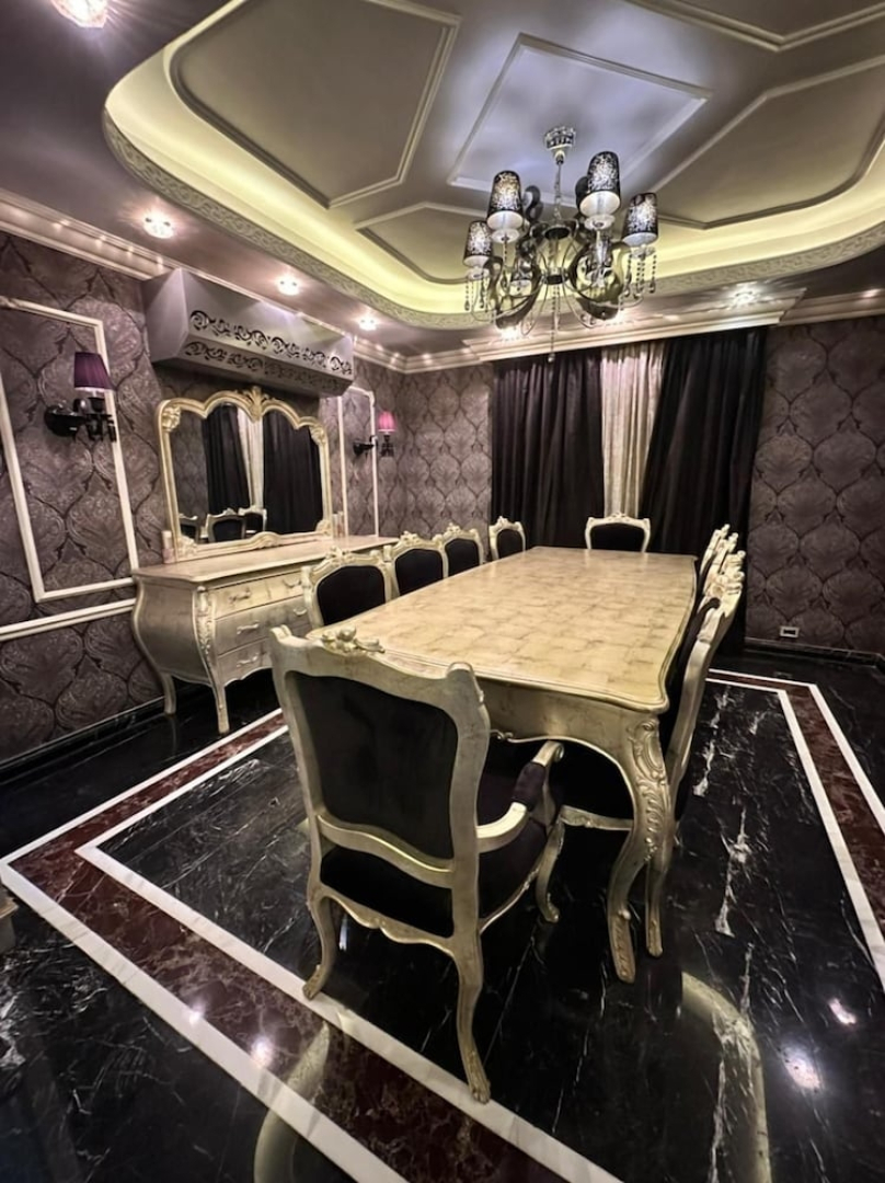 Beverly Hills Mansion