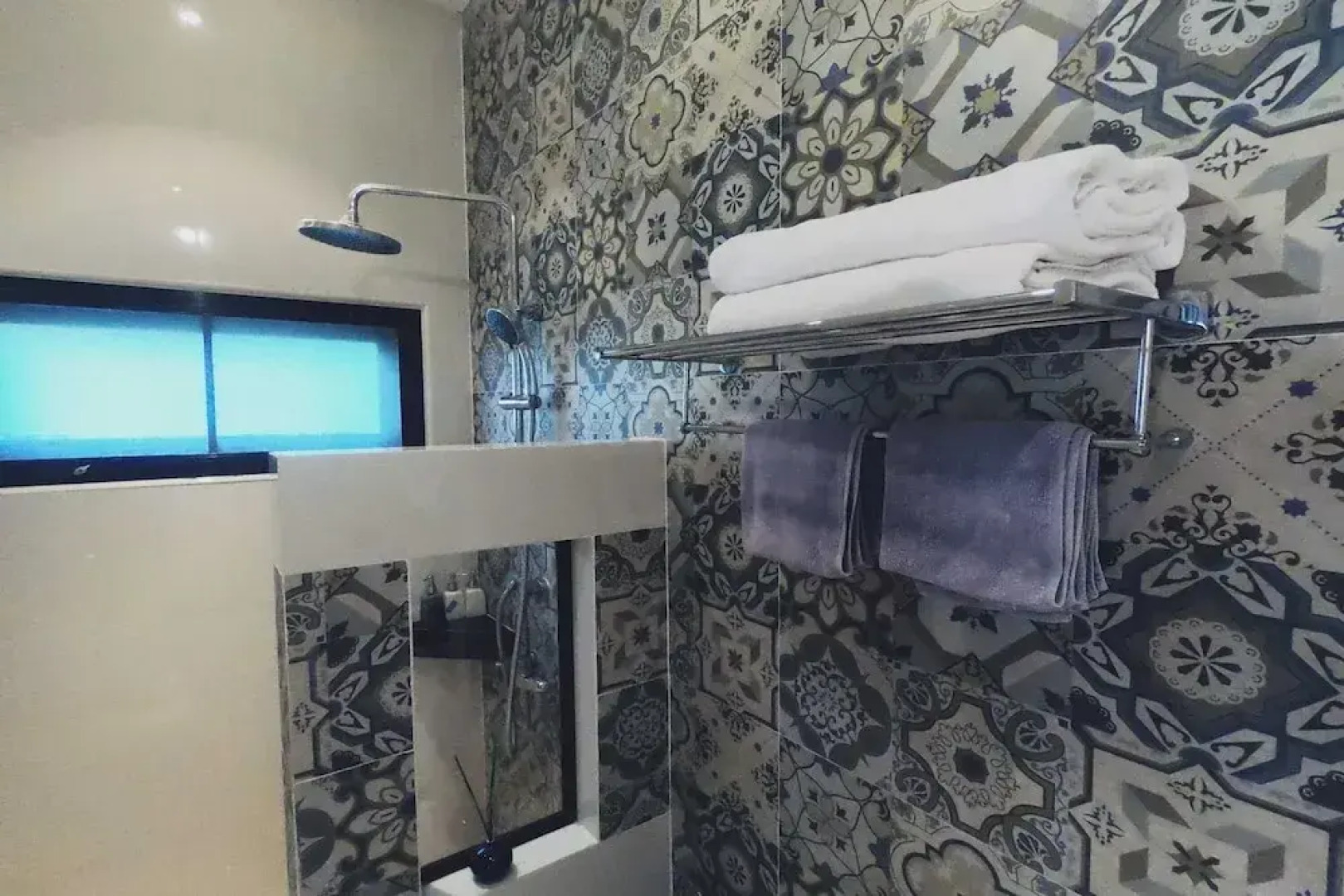 I-Destiny Gallery Resort