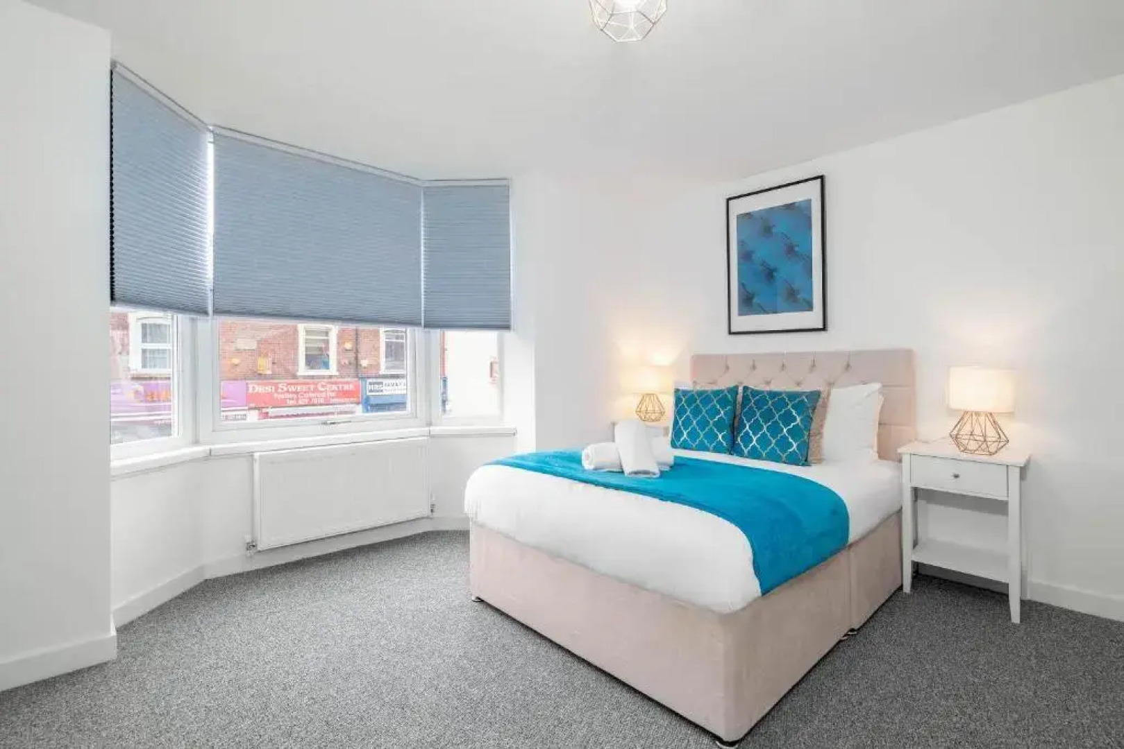 Luxury Six En-Suite Bedroom Apartment - Smart TV's - WIFI - TOP RATED