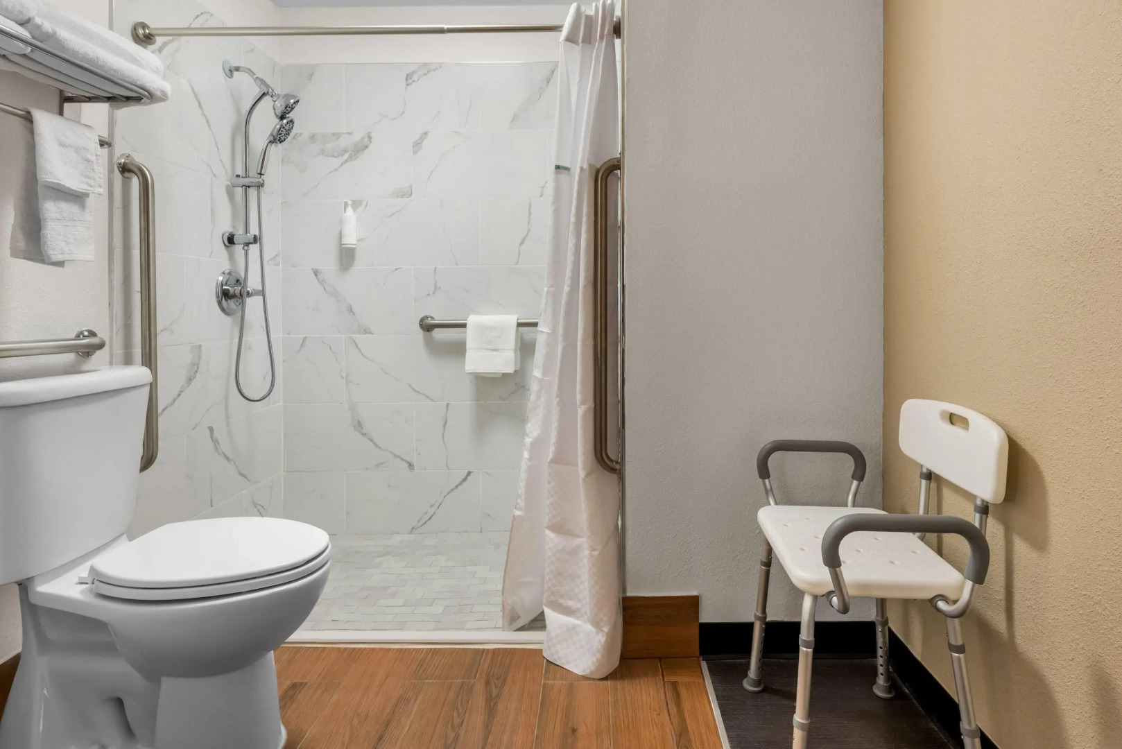 Super 8 by Wyndham Gadsden AL