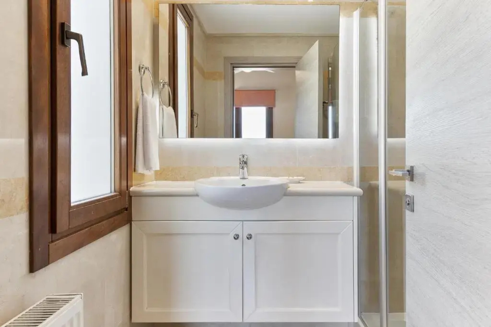 4 bedroom Villa Galinios with large private pool, Aphrodite Hills Resort