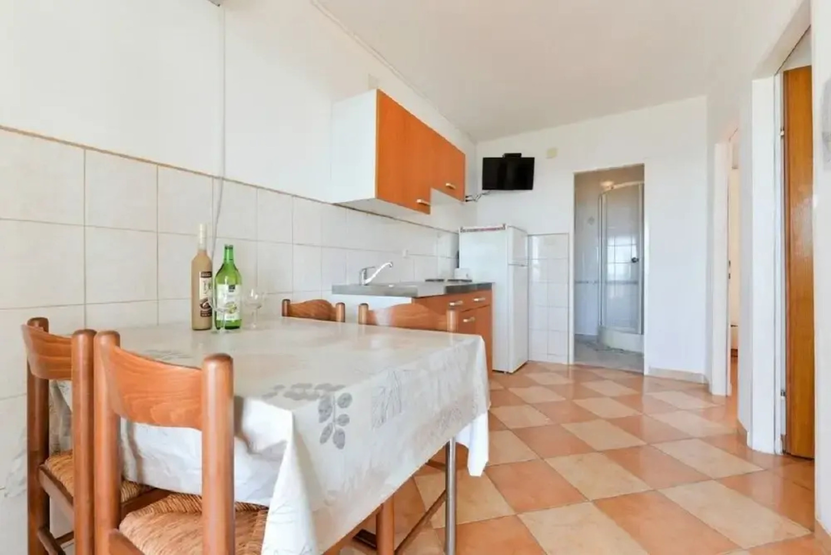 Edi - Amazing Location by the sea - A3