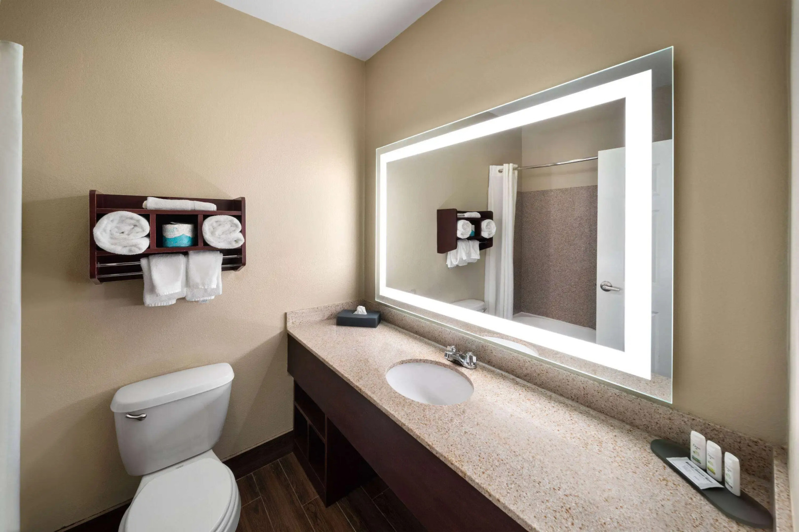 La Quinta Inn & Suites by Wyndham Houma