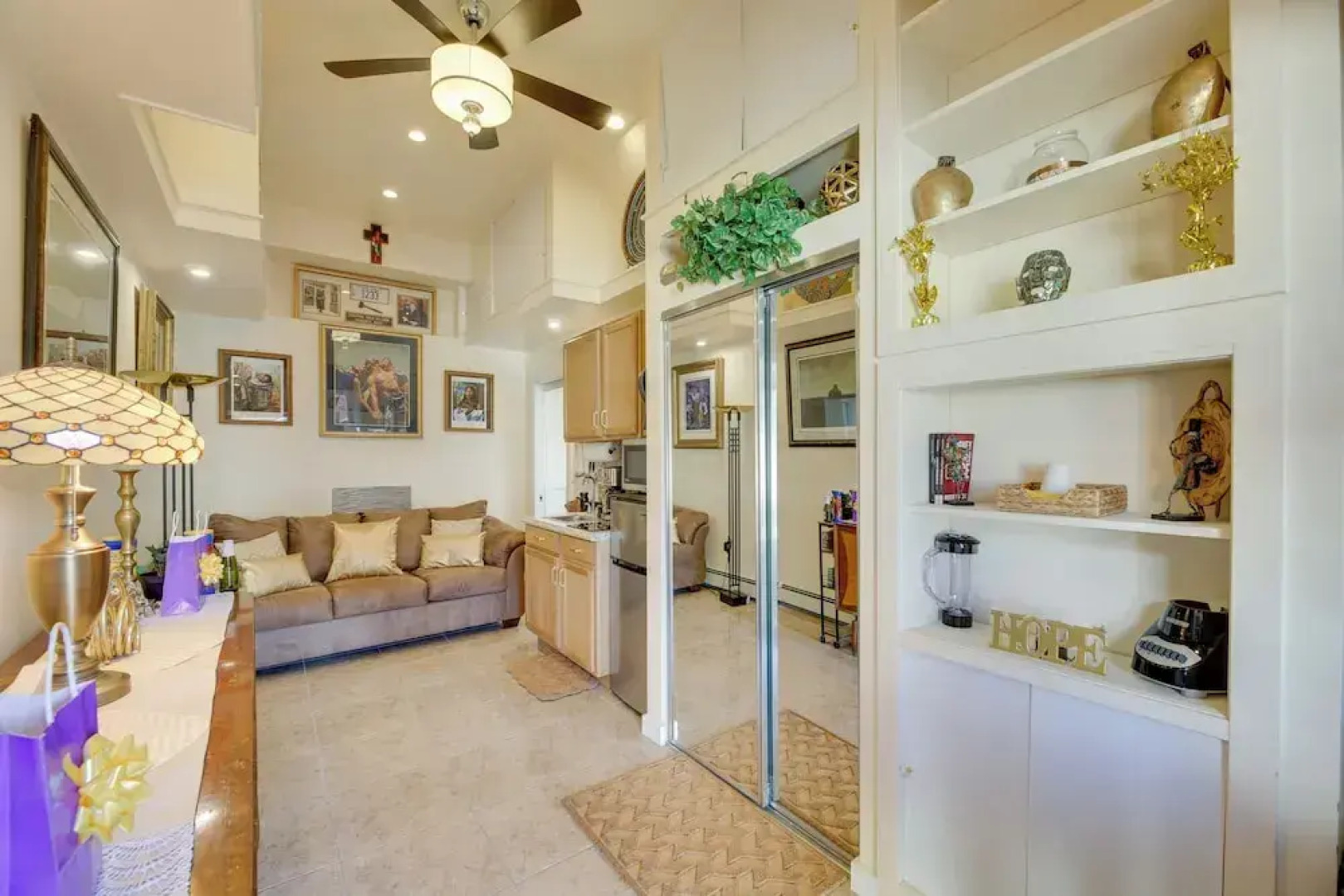 Cozy & Convenient Elmont Retreat w/ Patio!