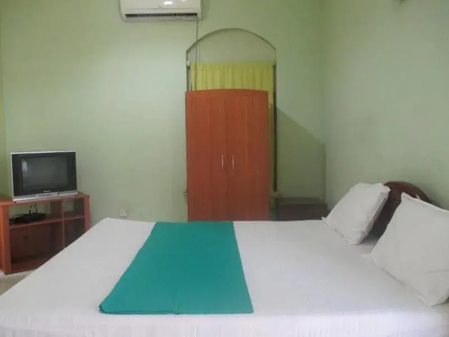 Golden Bridge Guest House