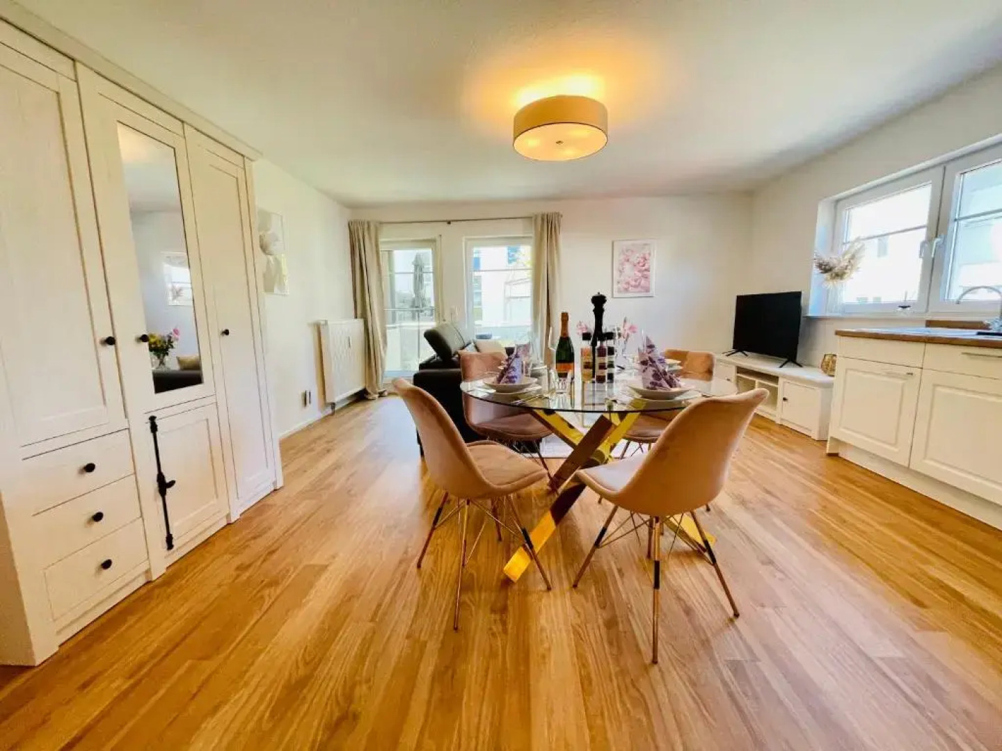 Ferien-Apartment Silberweide mit Privatstrand