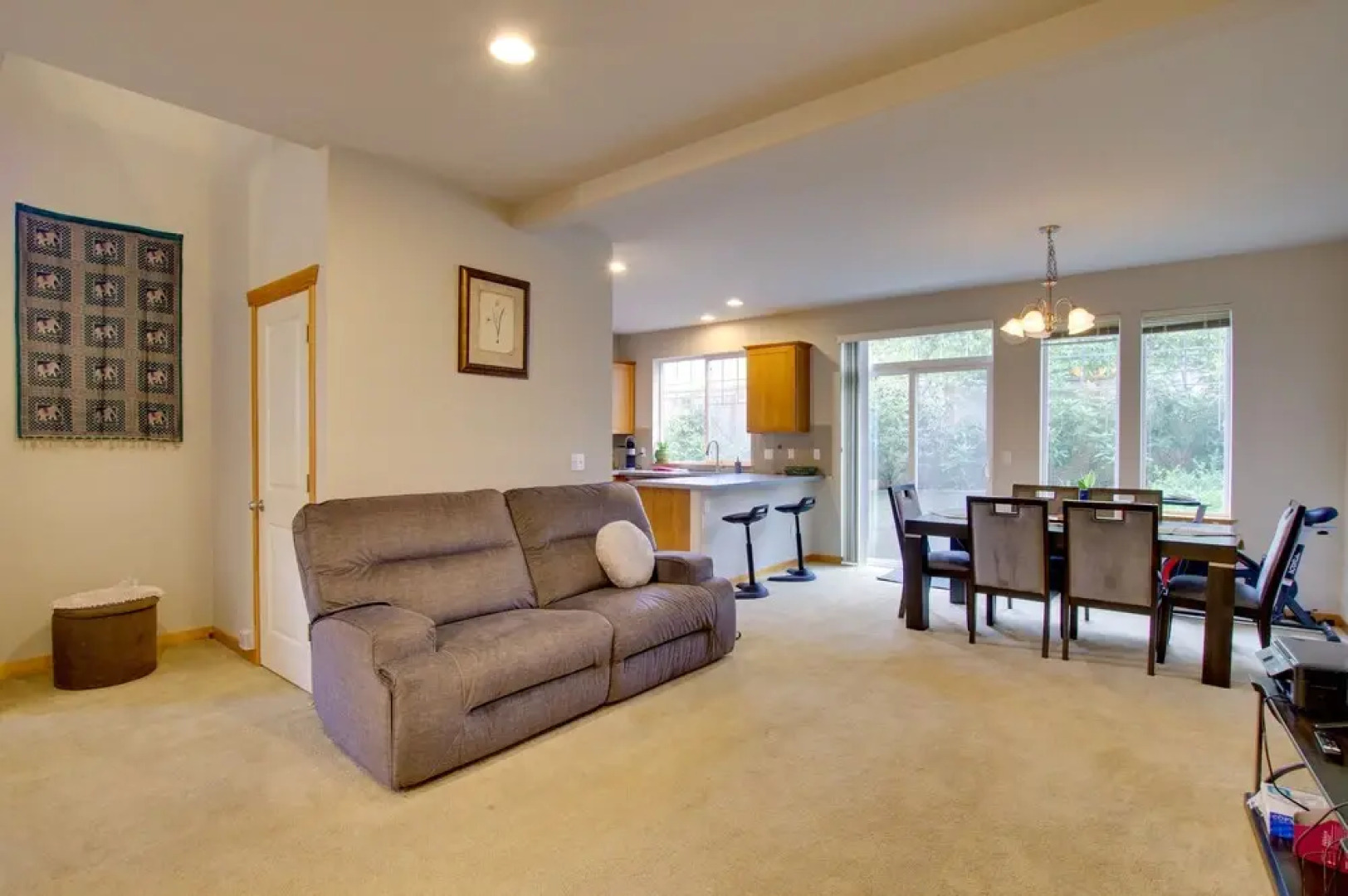 Charming Everett Townhome - 3 Mi to Downtown!