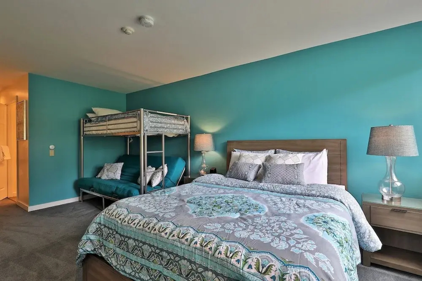 KCIS 612/613 - Forest Suites: Sleeps 10 in Killington Center