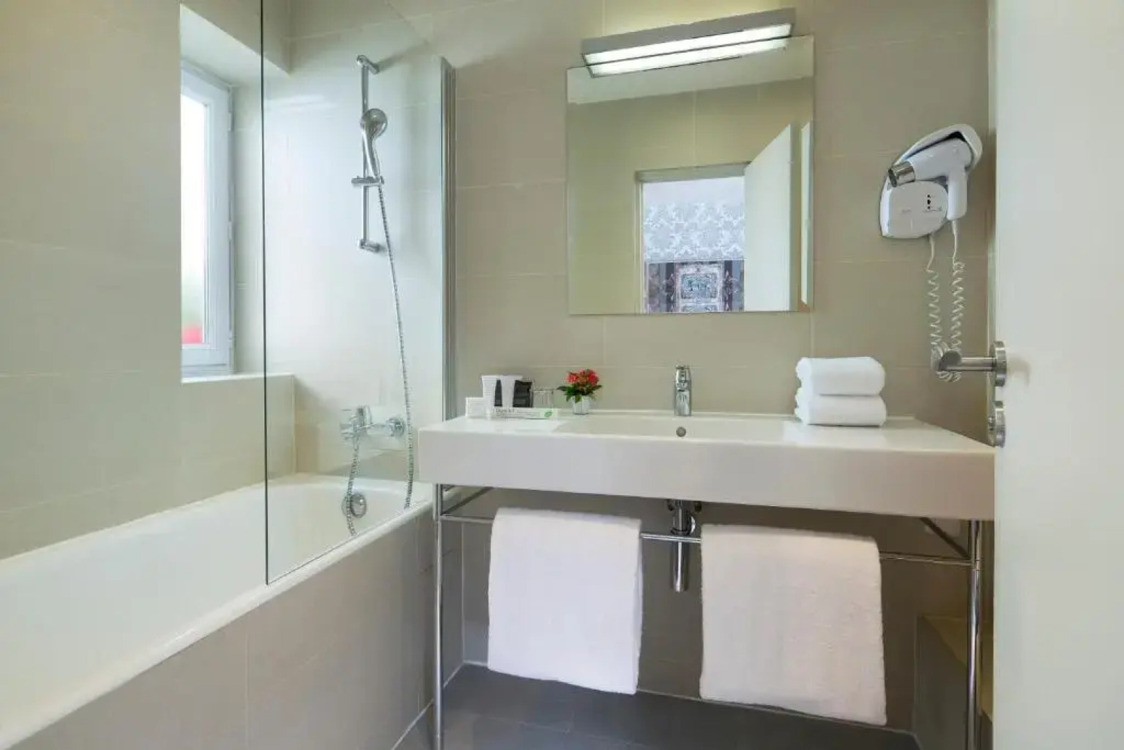 Hotel Monceau Wagram