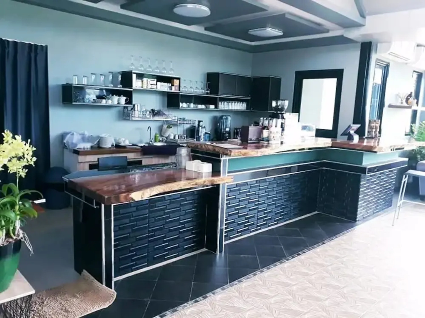 Saneh Maechan Coffee Home