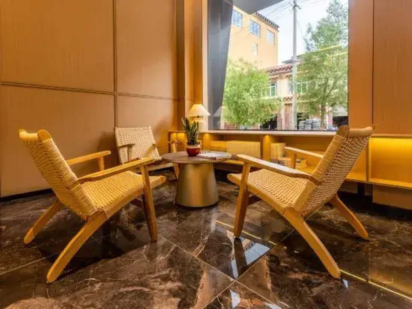 Shangri Boutique Hotel