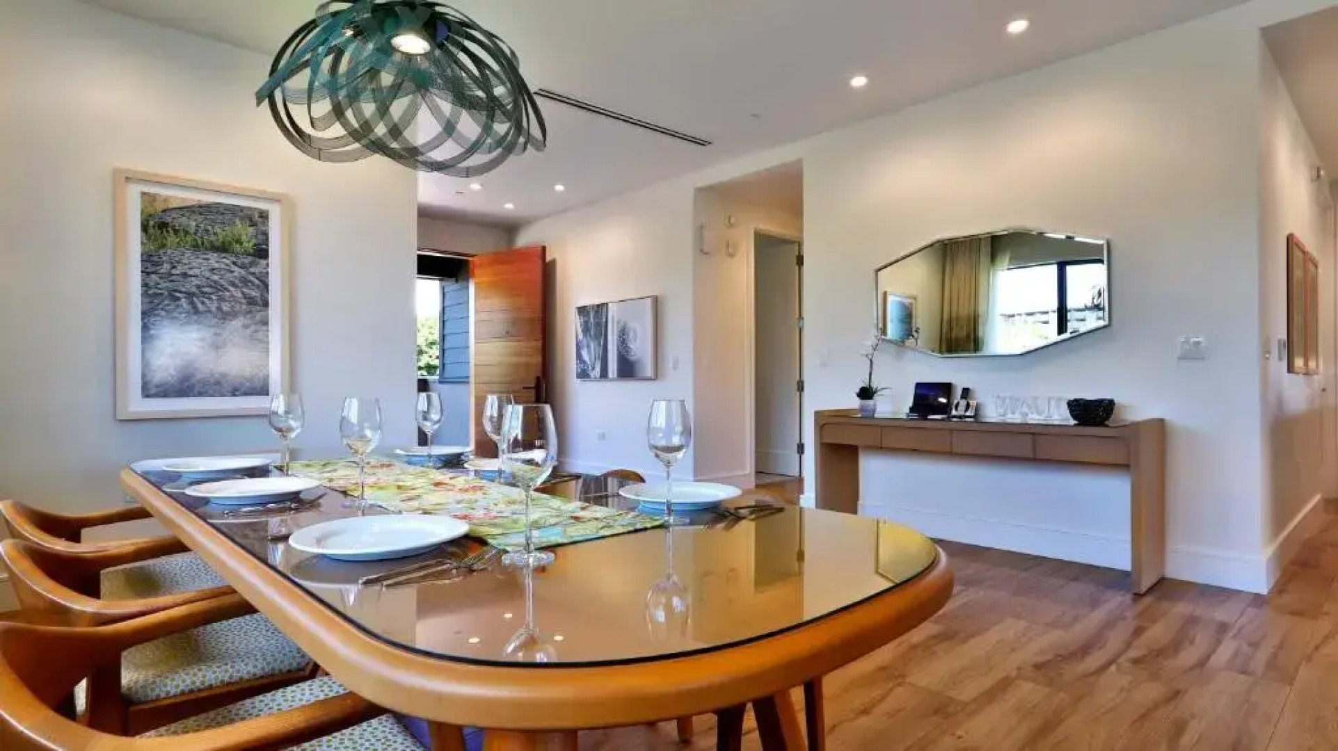 Maui Westside Presents - Luana Garden Villas 15D