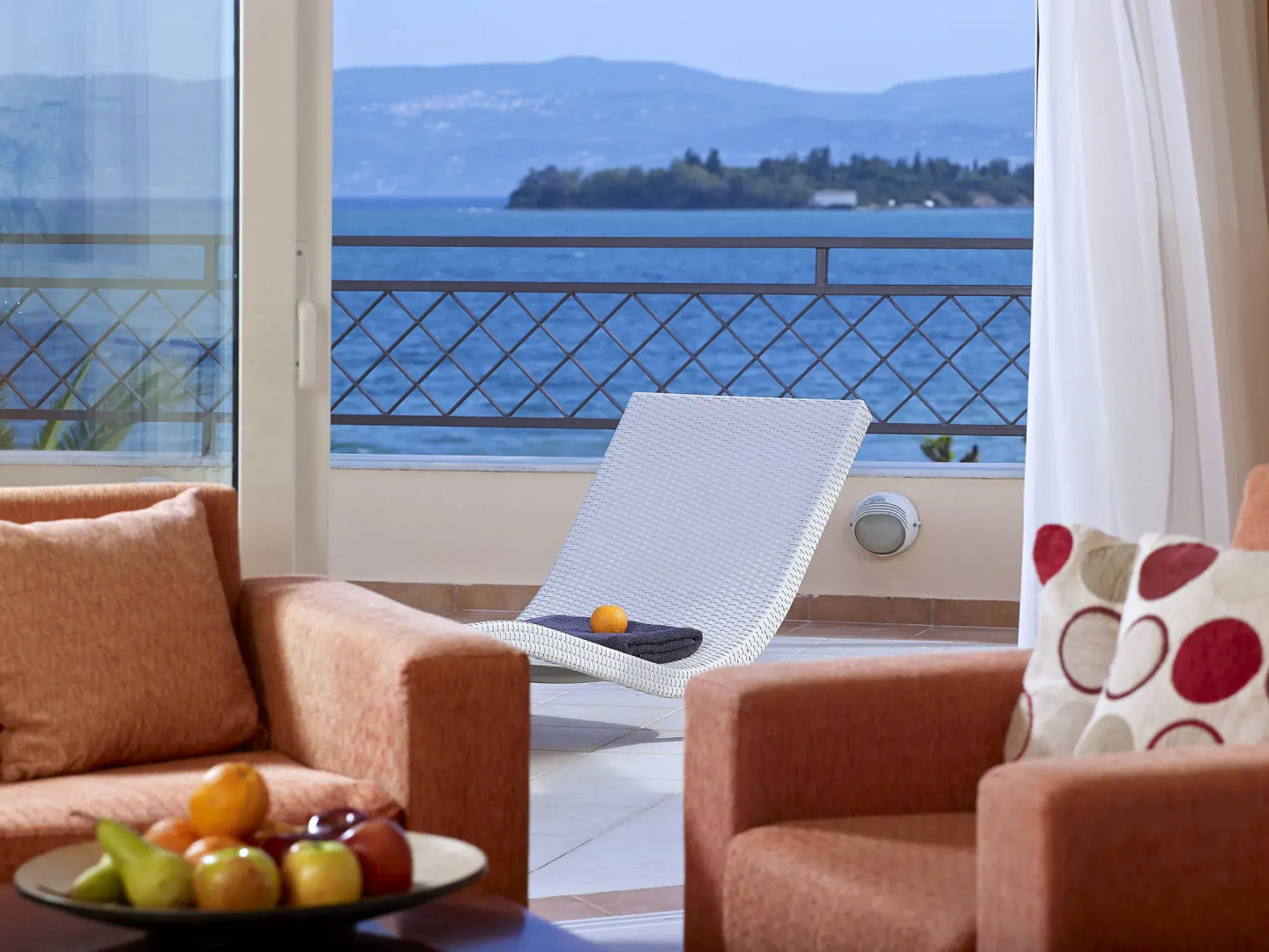 Avantis Suites Hotel