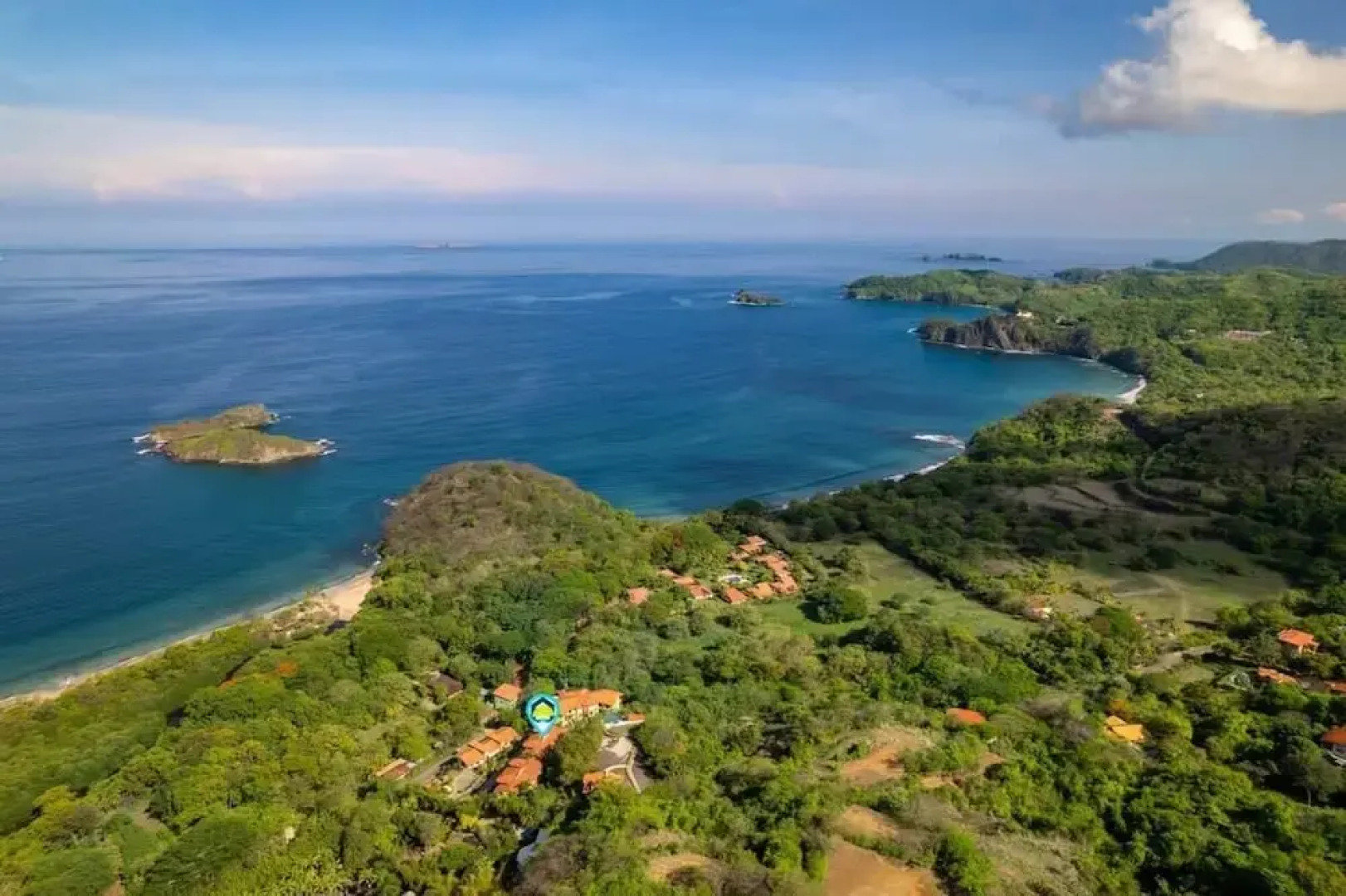 Stylish Villa with Brand-New Furniture, Panoramic Ocean Views, and Infinity Swimming Pool & Hot Tub