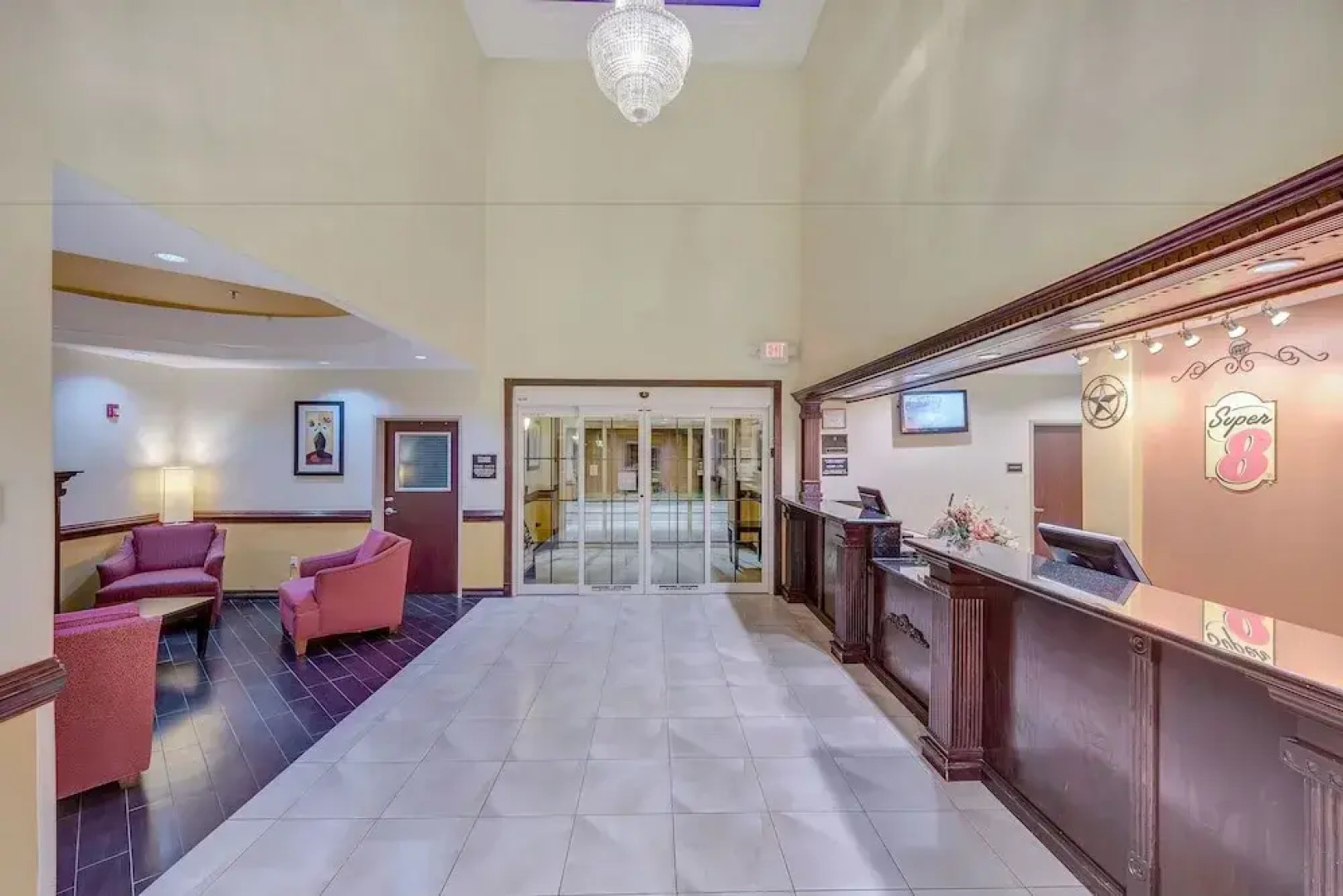 Best Western Plus Arena Inn & Suites
