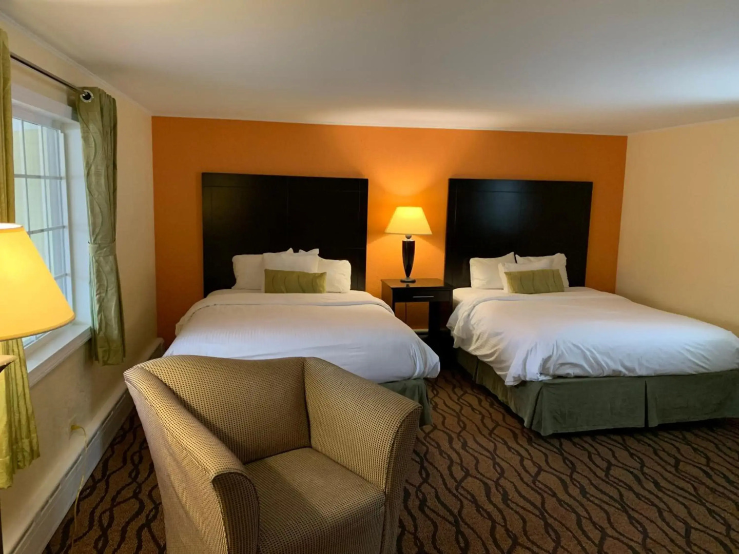 Four Winds Country Motel