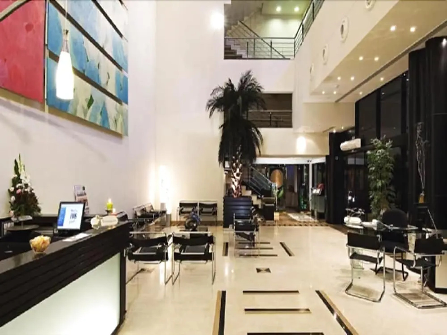 Seasons – An Apartment Hotel