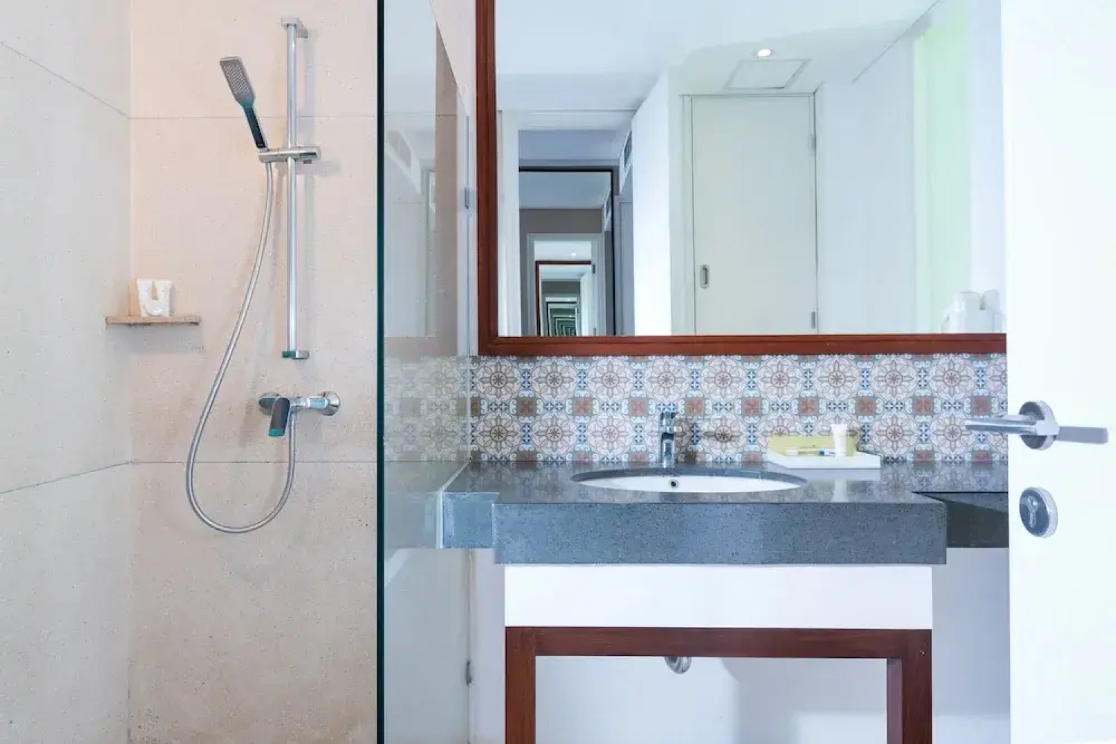 Amartahills Hotel & Resort