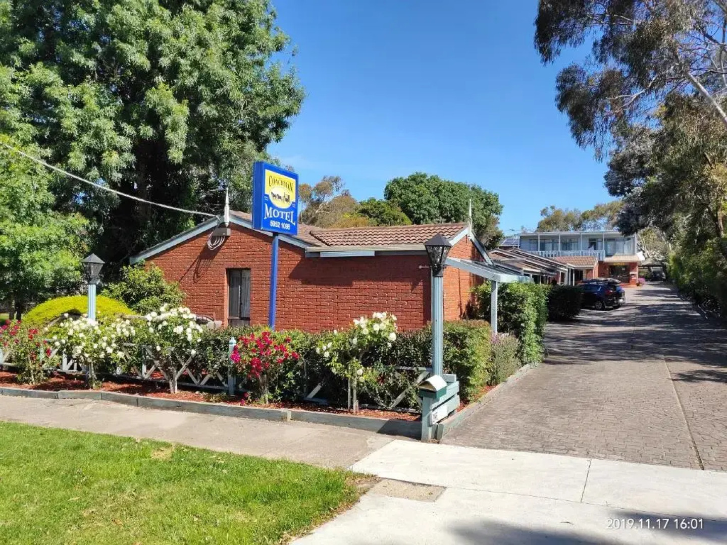 The Coachman Motel & Units