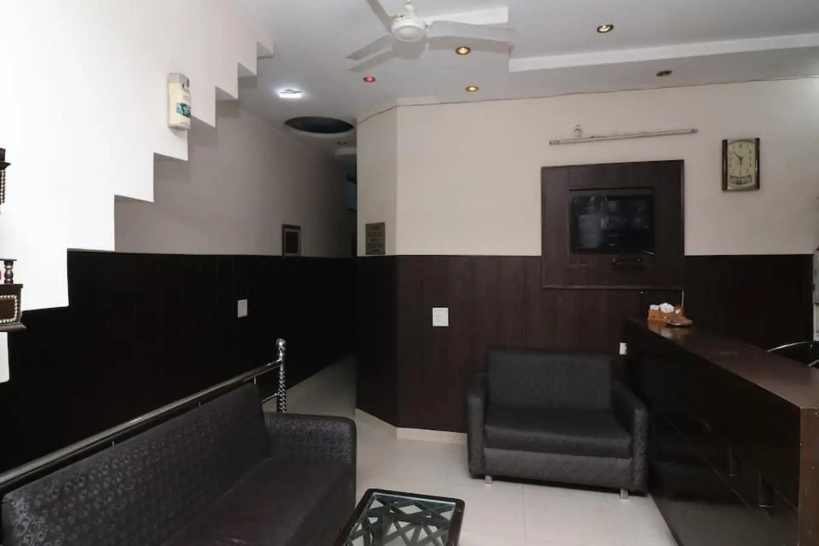 OYO 28329 Hotel The City Park