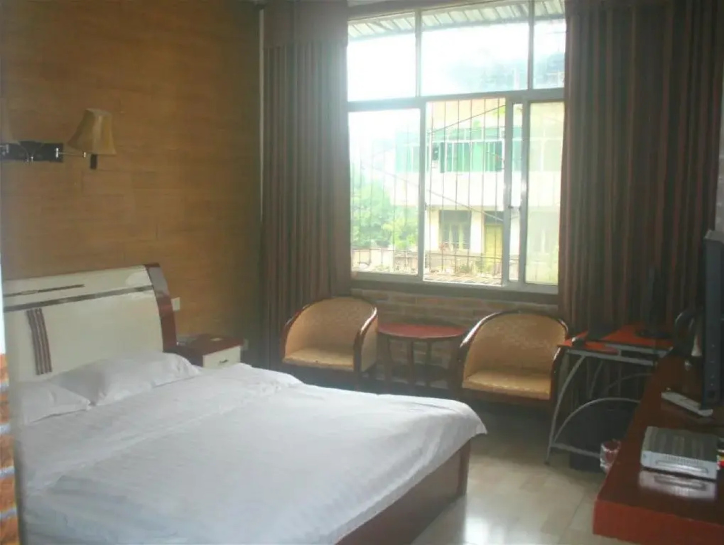 Hongming Business Hotel