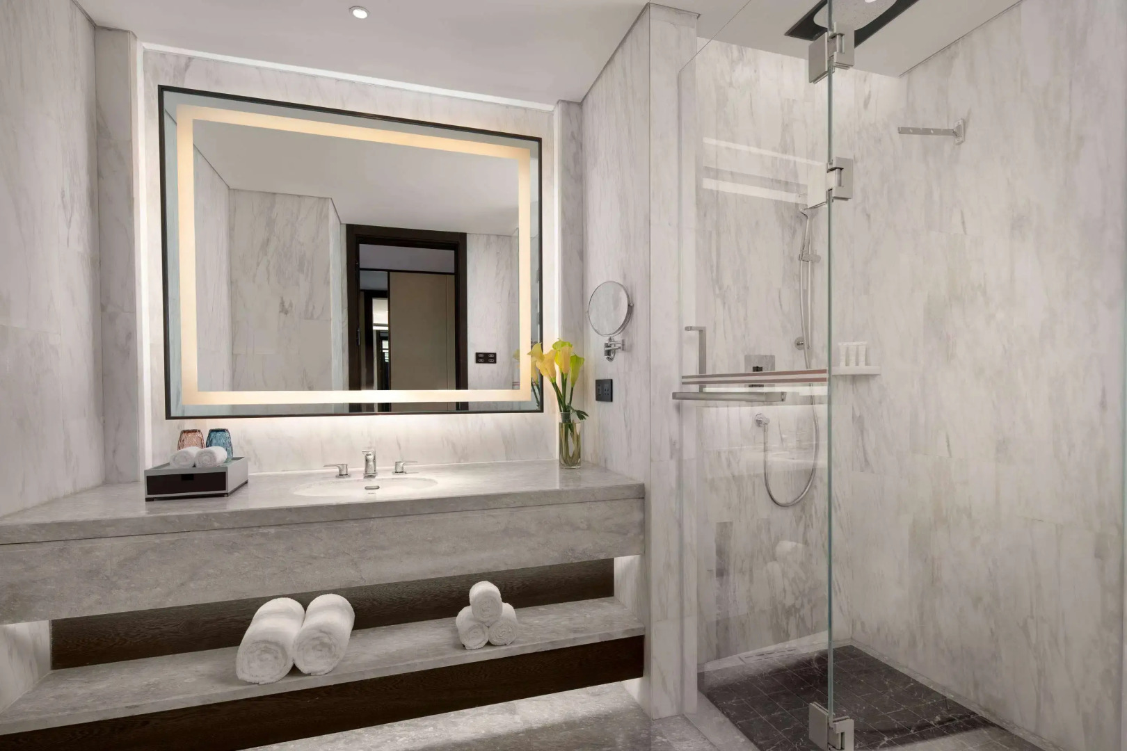 Ramada by Wyndham Yingshan Jiulongwan Resort