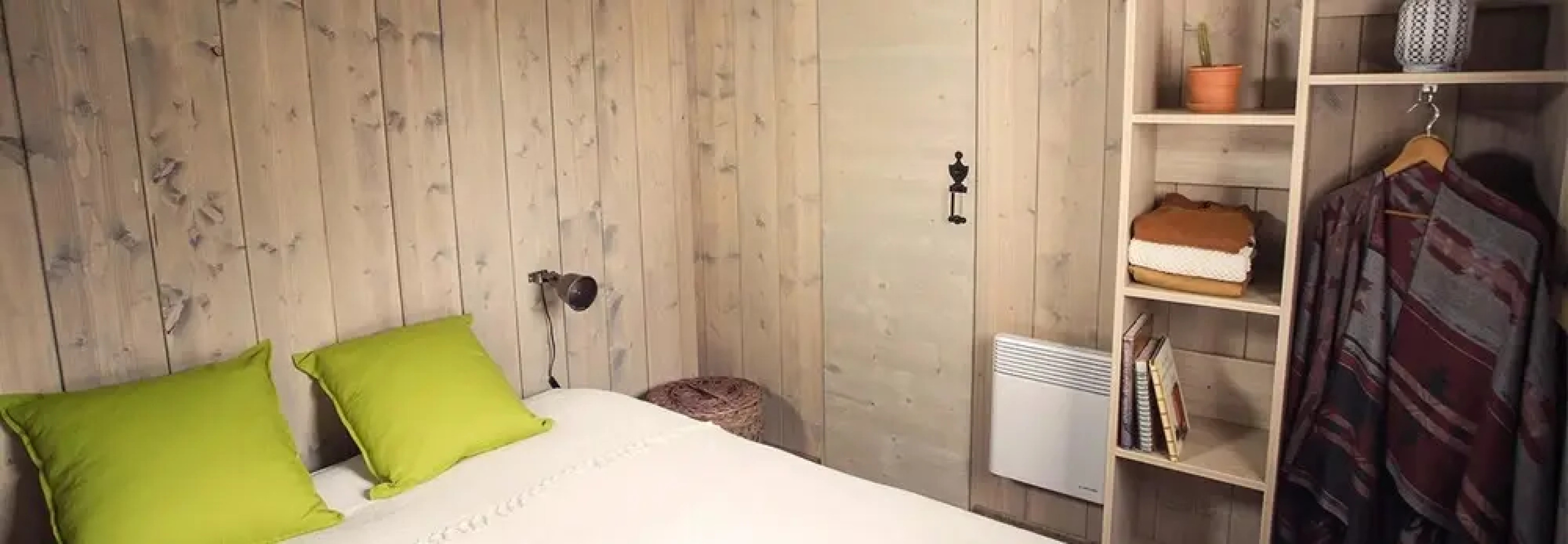 Chalet With one Bedroom in Cahuzac-sur-vère, With Furnished Garden