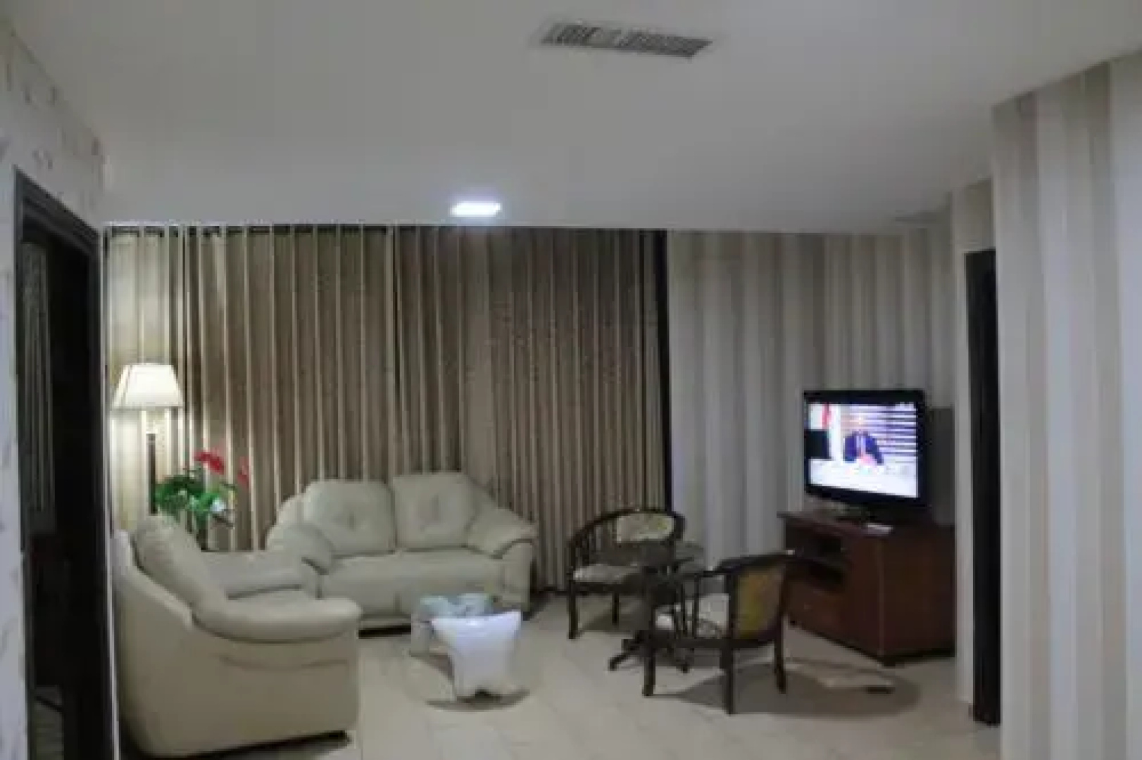 El Mirador Hotel