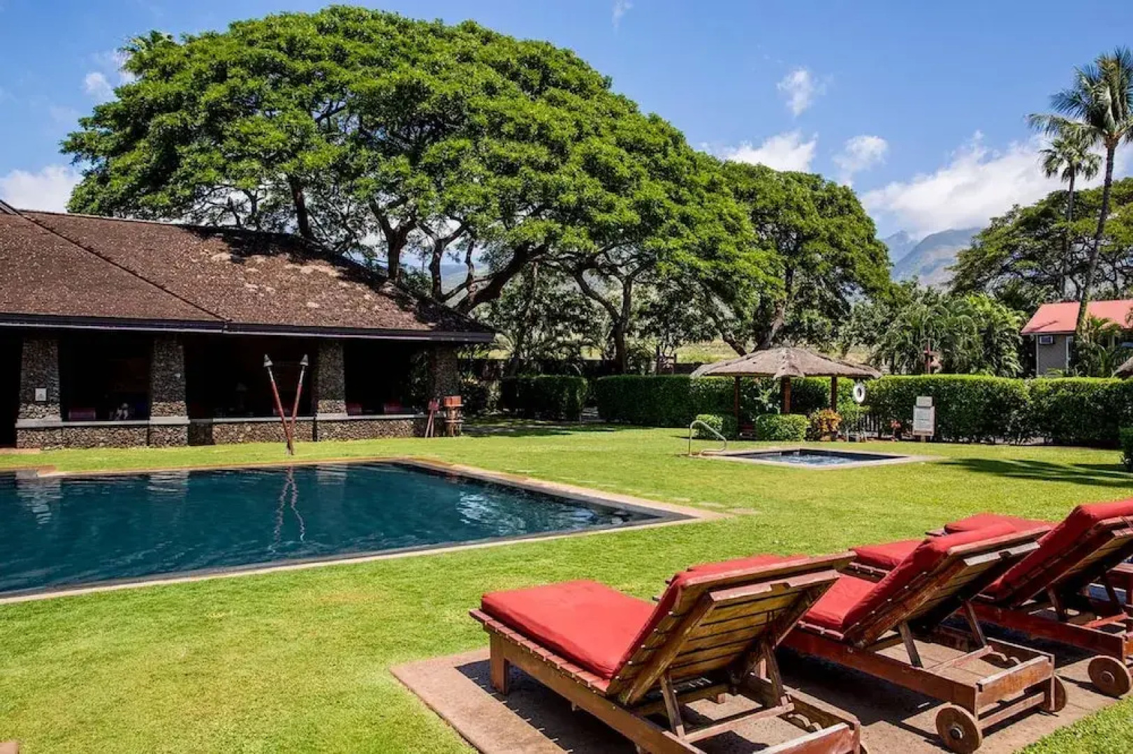 Aina Nalu - Two Bedroom Condo