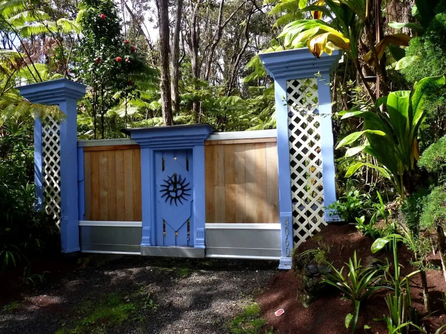 Upcountry Volcano Village Mountain Cottage