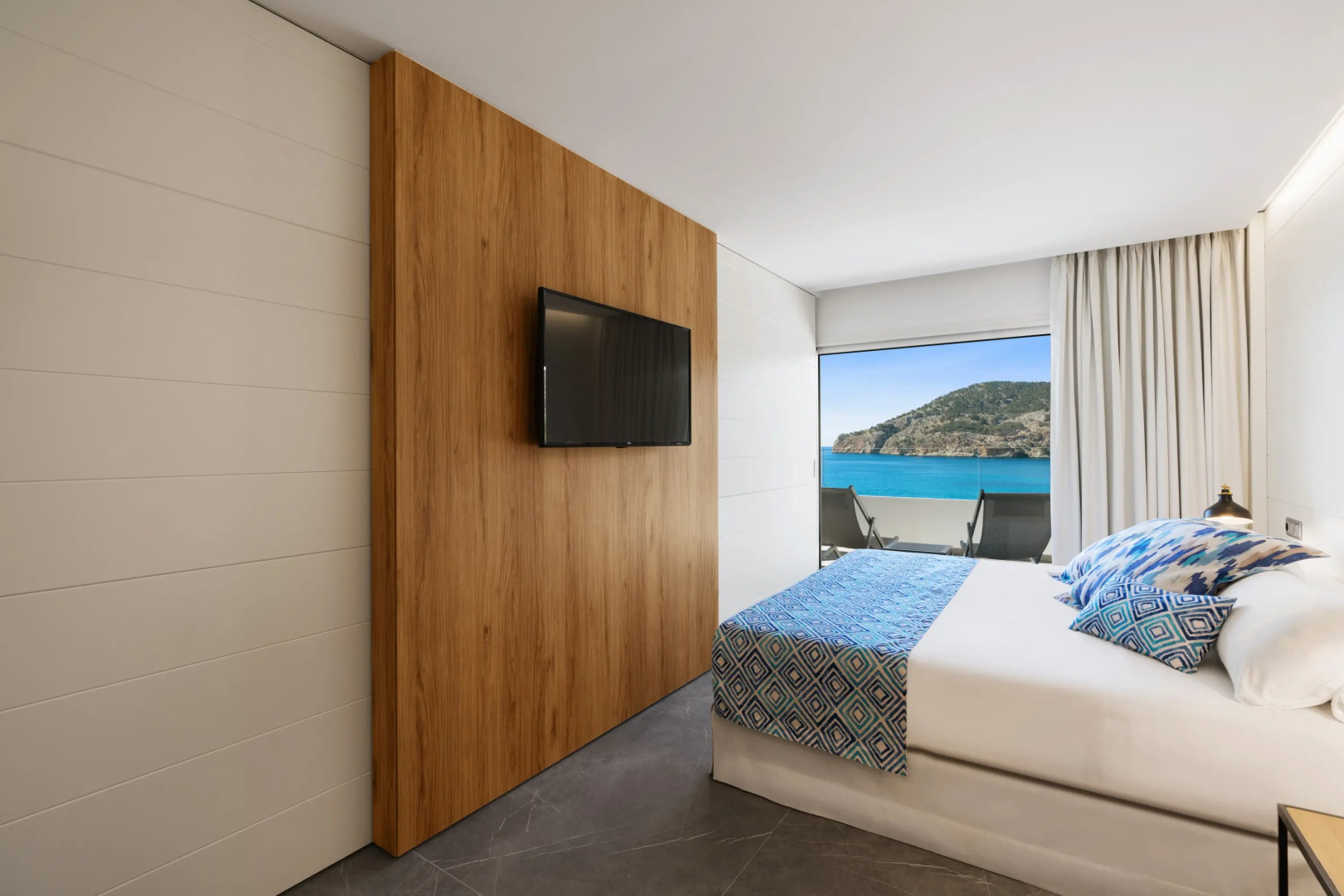 Bahía Suites Camp De Mar