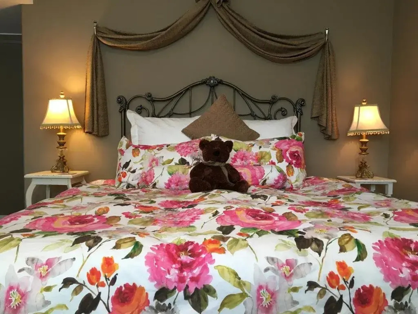 Yellow Rose Bed & Breakfast