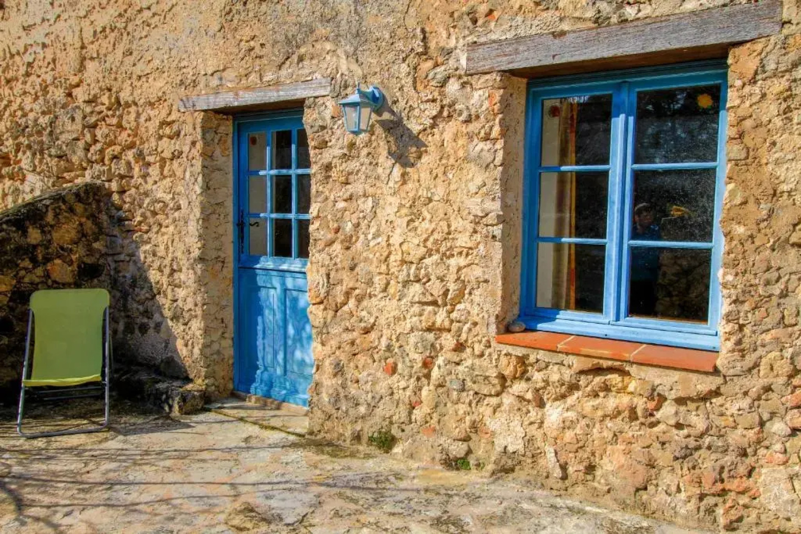 La Farigoule, Charming stone house with shared pool in Provence