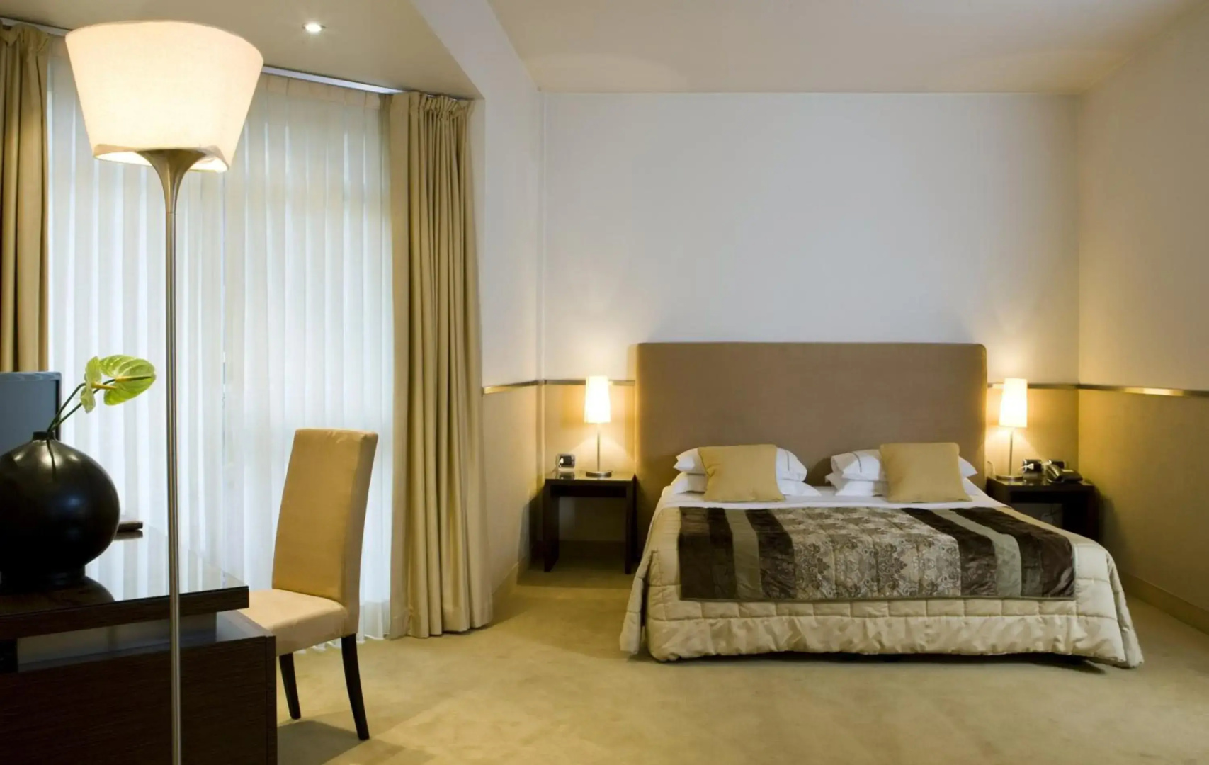 Mini Palace Hotel