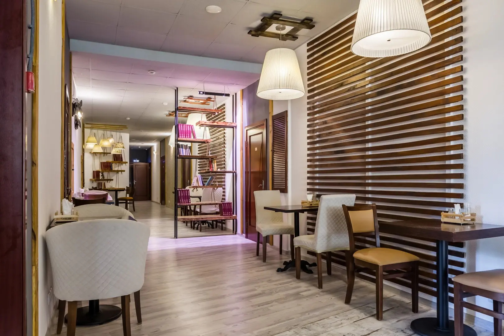 Отель «Ананас»