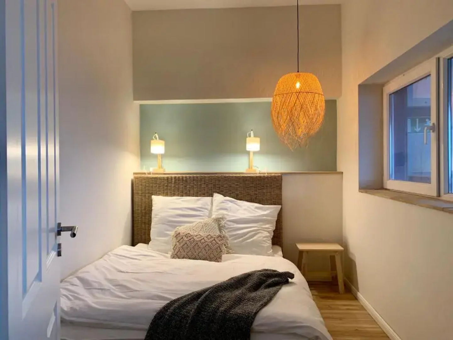 COAST HOUSE Sky Suite