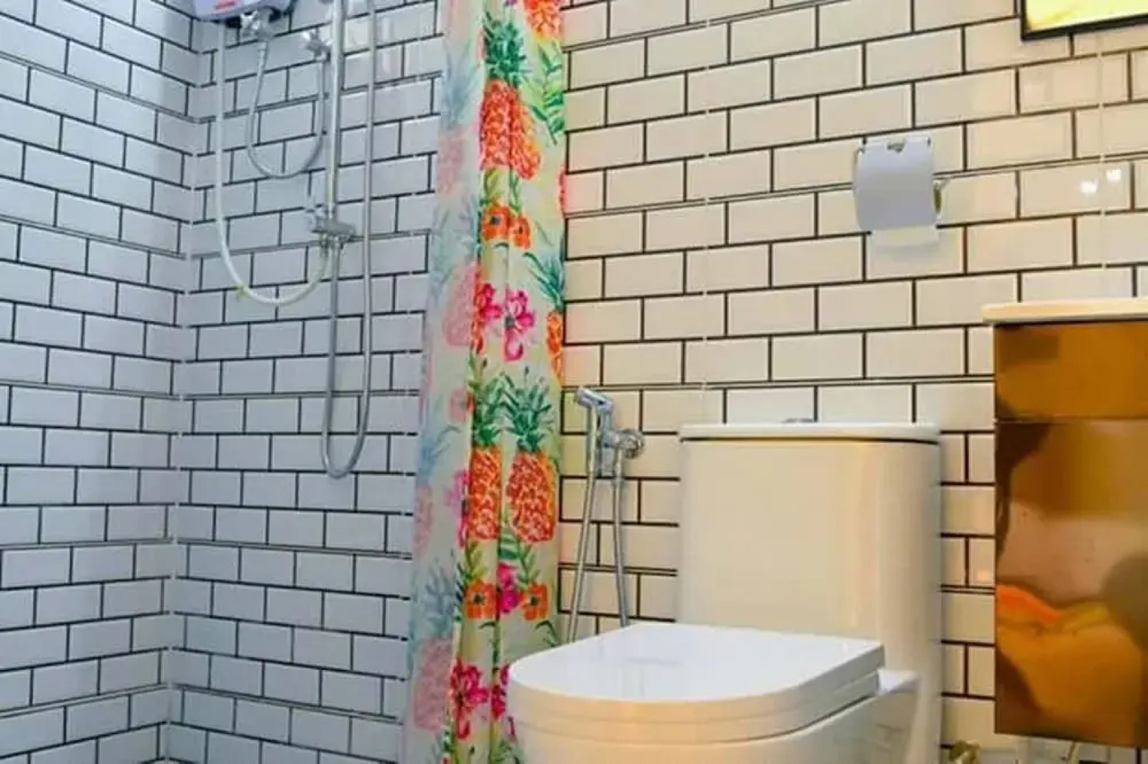 Lumut Cube Homestay Kontena