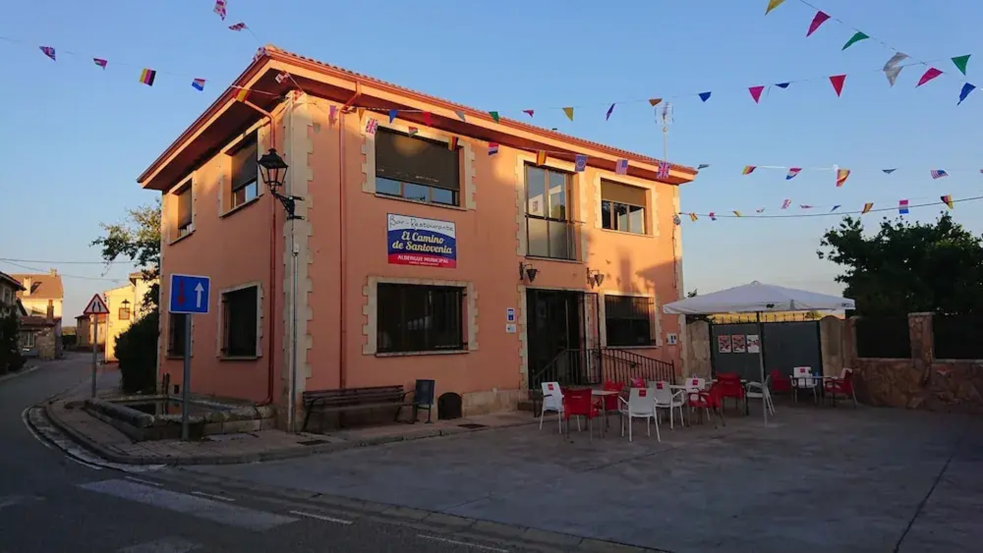 El camino de Santovenia - Albergue - Hostel