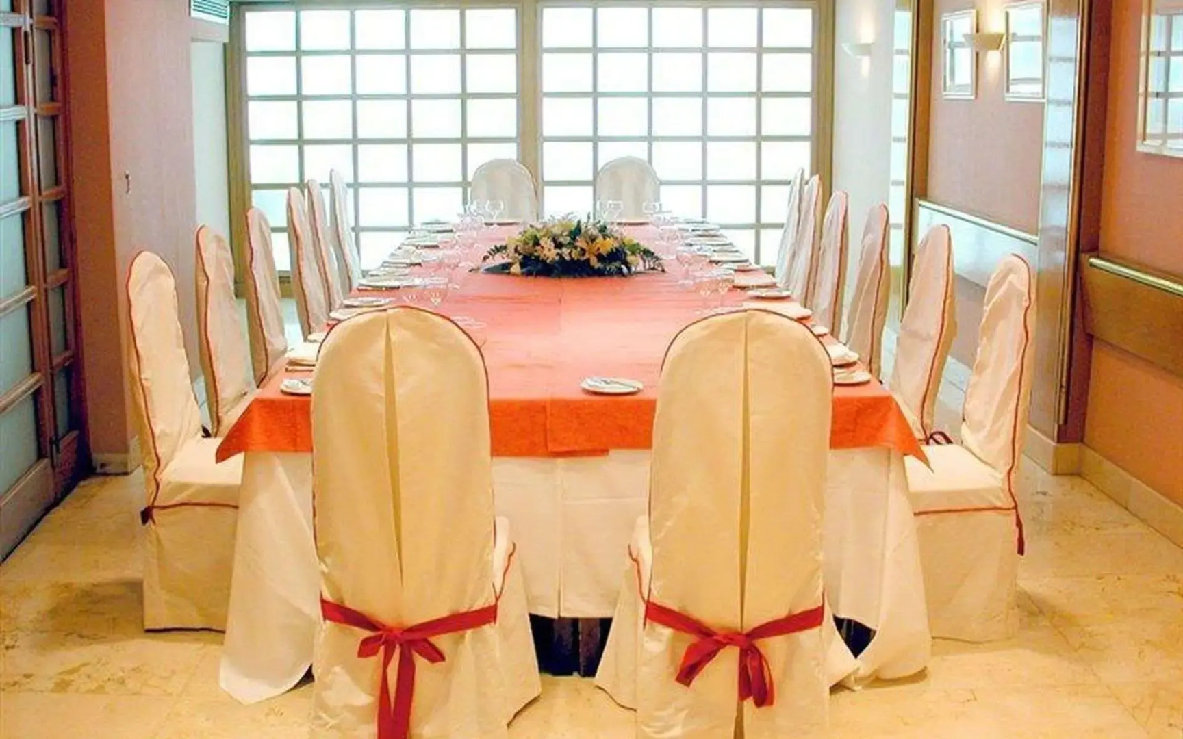 Отель Gran Versalles