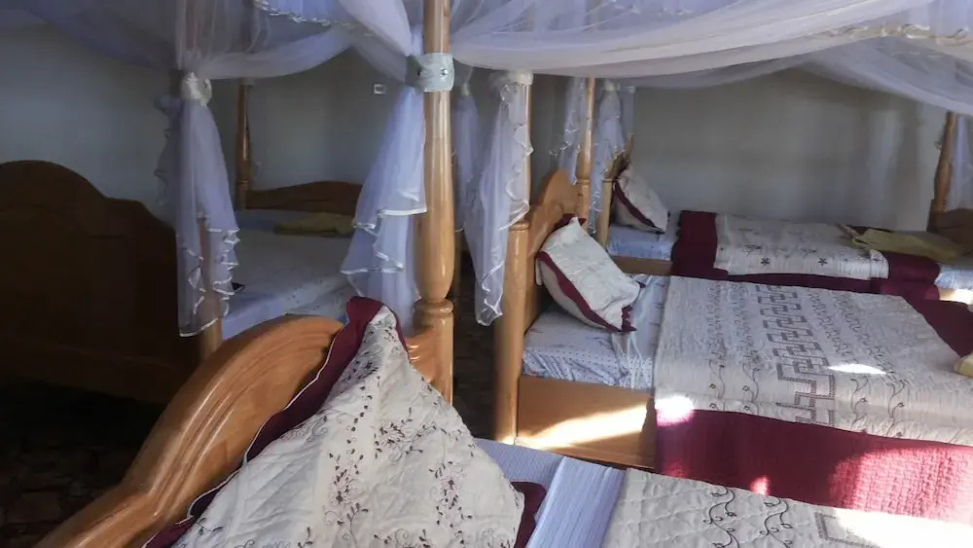 Parkside Safari Lodge