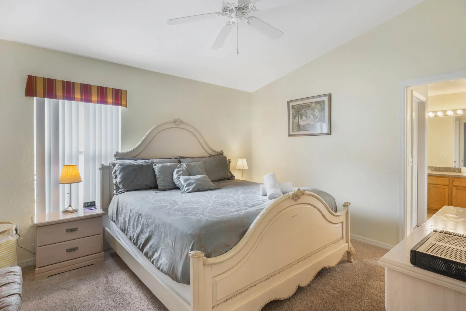 TCR1008RP - 5 beds pool home - Gated community